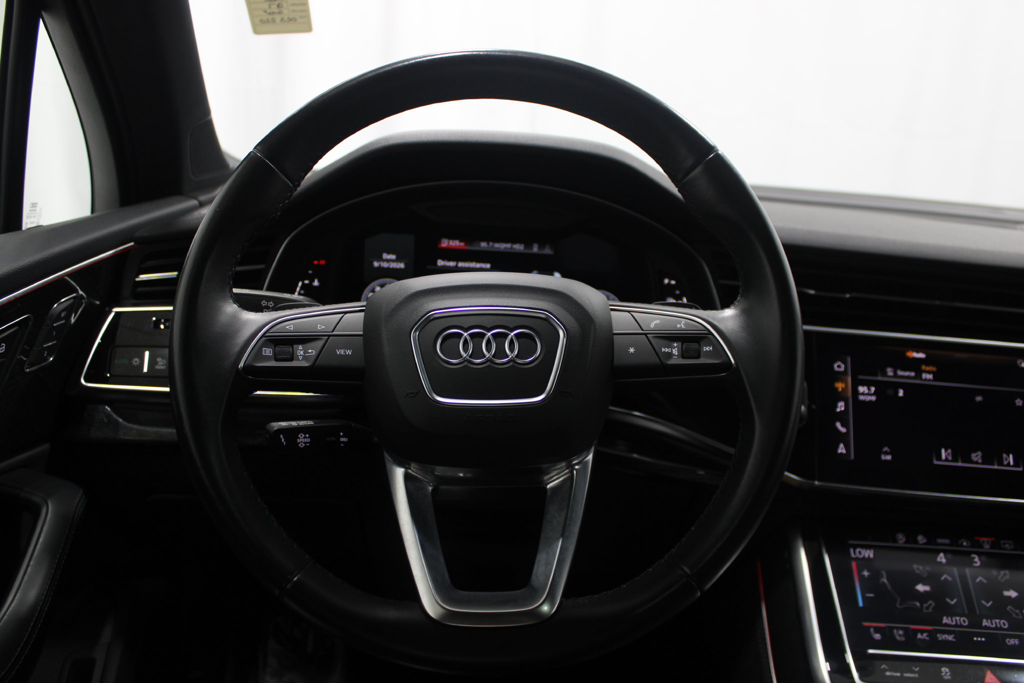 Used 2021 Audi Q7 3.0T Prestige w/ Prestige Package AWD/4WD image 29