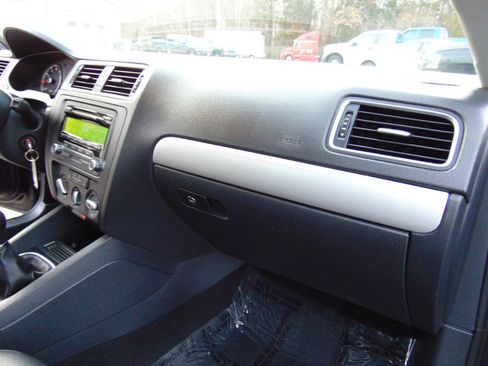 Used 2014 Volkswagen Jetta SE image 20