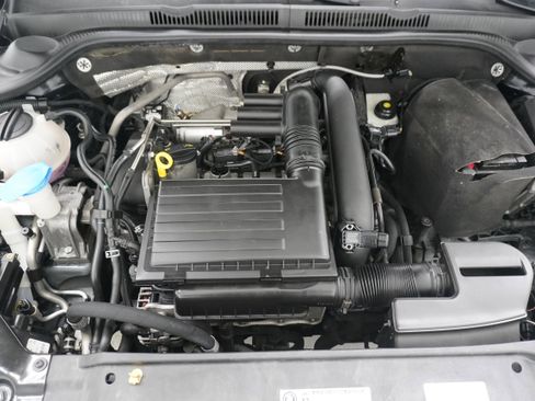 Used 2016 Volkswagen Jetta SE image 27