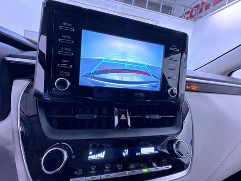 Used 2020 Toyota Corolla L image 25