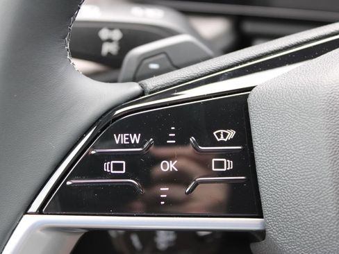 Used 2025 Audi Q5 Premium Plus w/ Premium Plus AWD/4WD image 29