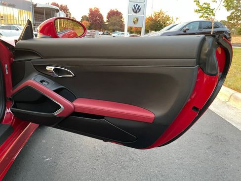 Certified 2018 Porsche 718 Boxster S image 35