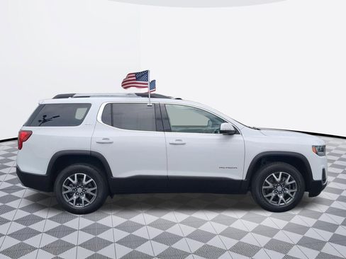 Used 2023 GMC Acadia SLT w/ Preferred Package FWD image 8