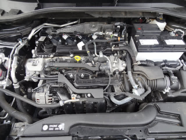 Certified 2025 Toyota Corolla Cross XLE FWD image 35