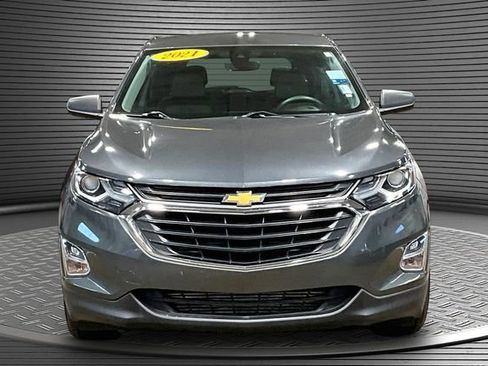 Used 2021 Chevrolet Equinox LS w/ LS Convenience Package FWD image 2