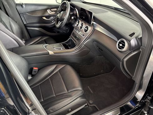 Used 2020 Mercedes-Benz GLC 300 image 15