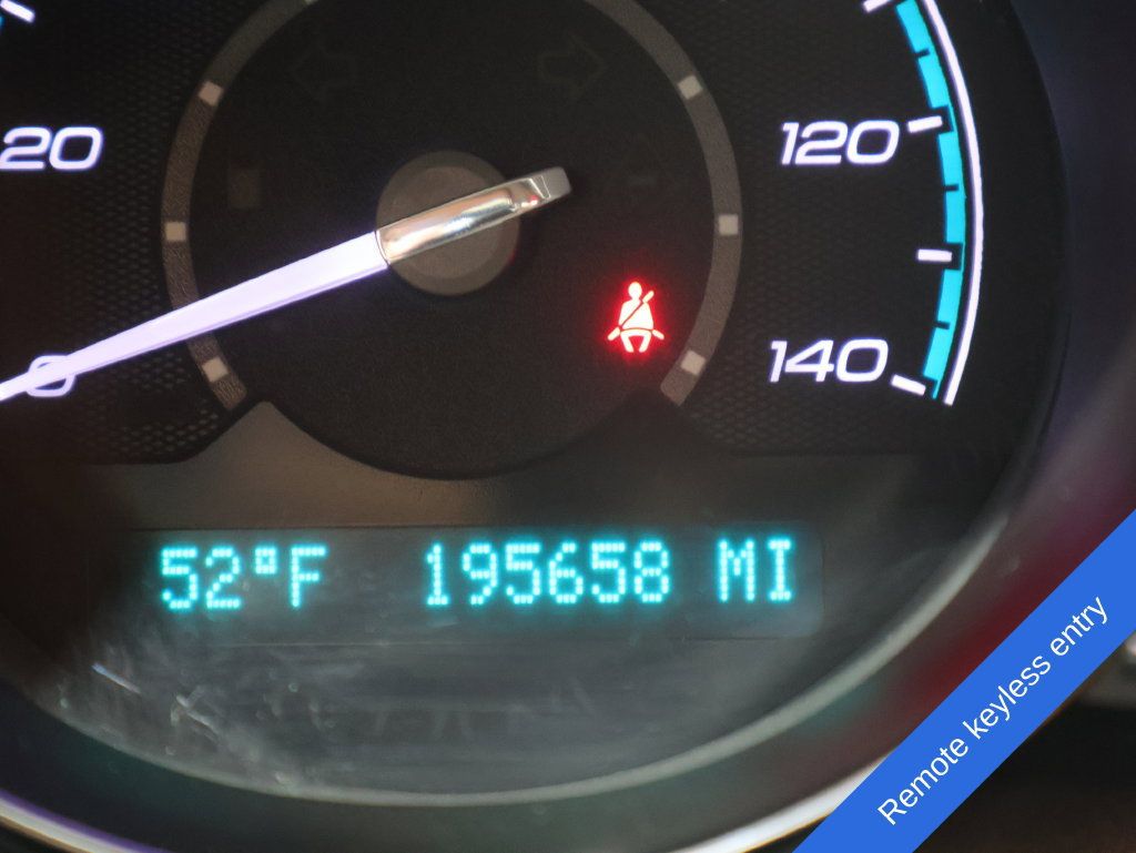 Used 2011 Chevrolet Malibu LT w/ Power Convenience Package FWD image 4