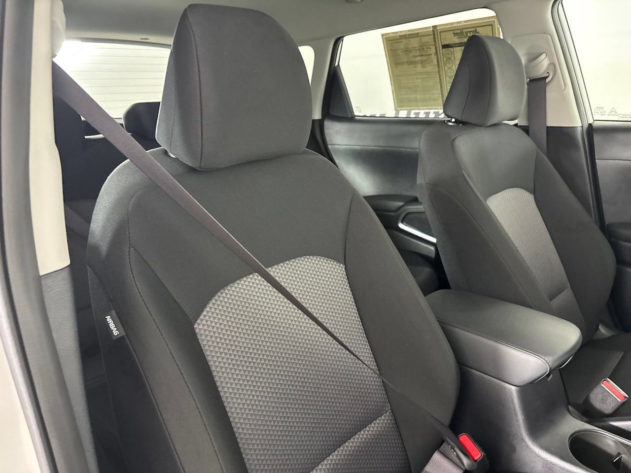 Used 2025 Kia Soul LX w/ LX Technology Package FWD image 28