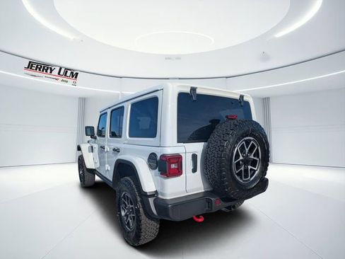 Used 2026 Jeep Wrangler Unlimited Rubicon image 5