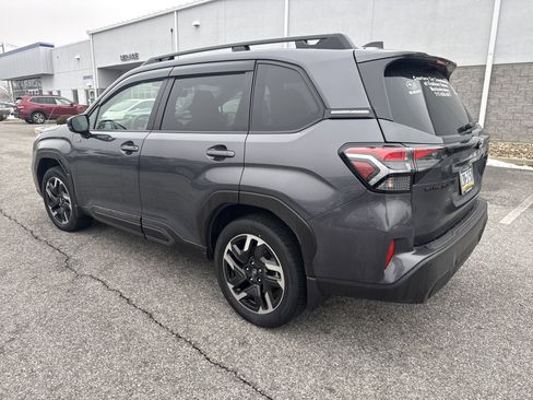 Used 2025 Subaru Forester Limited image 5