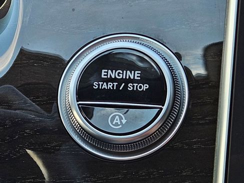 Certified 2022 Mercedes-Benz C 300 4MATIC Sedan image 22