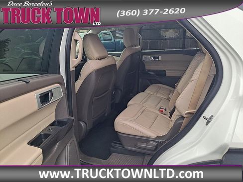 Used 2020 Ford Explorer Platinum image 12