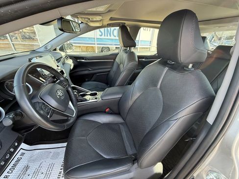 Used 2024 Toyota Camry XLE image 8