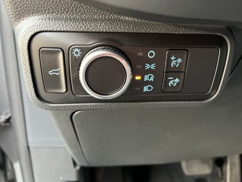 Used 2026 Ford Explorer Active AWD/4WD image 20