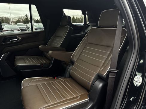 Certified 2025 GMC Yukon Denali Ultimate w/ LPO, Floor Liner Package image 26