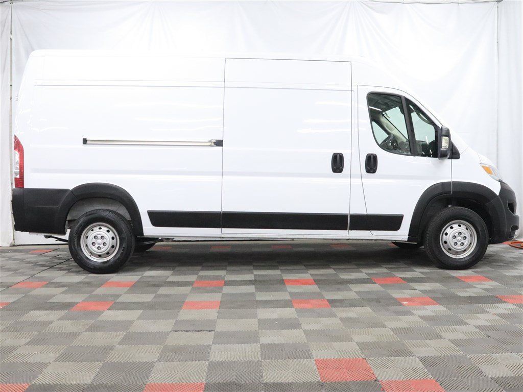Used 2023 RAM ProMaster 2500 FWD image 4