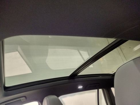 New 2026 Volkswagen Tiguan SE R-Line AWD/4WD image 24