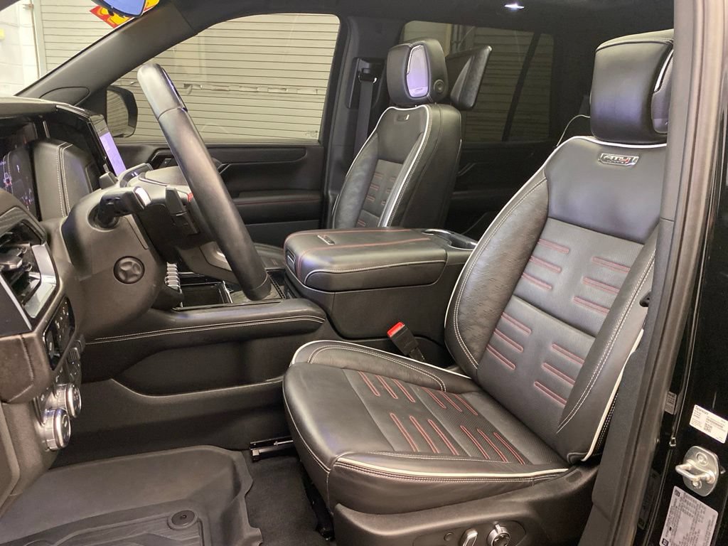 Used 2025 GMC Yukon AT4 Ultimate w/ LPO, Floor Liner Package AWD/4WD image 20