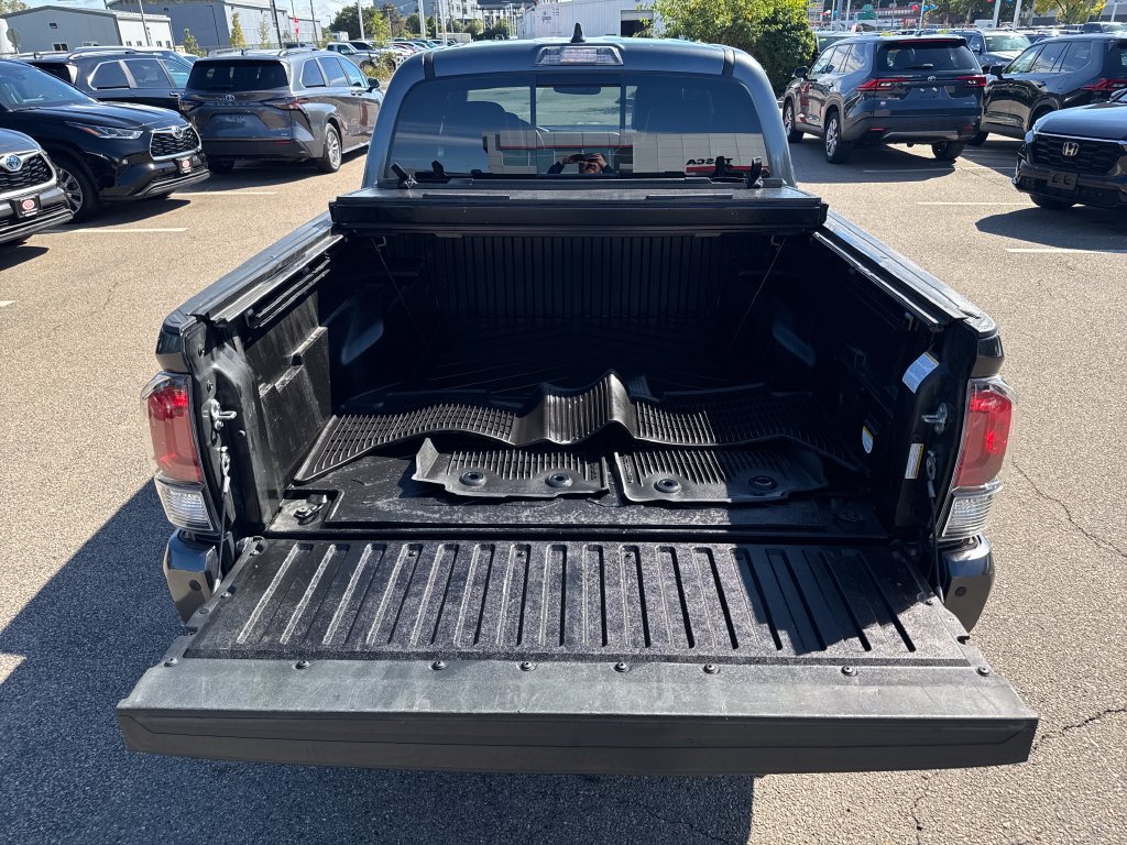 Used 2021 Toyota Tacoma Limited w/ Nightshade Package AWD/4WD image 39