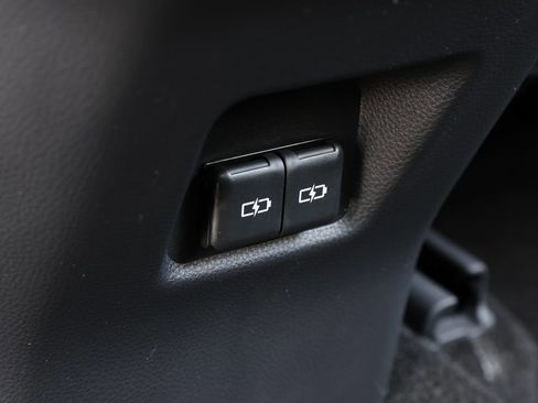 Certified 2025 Toyota RAV4 XLE image 16