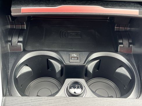 New 2026 BMW 330i Sedan w/ Premium Package image 7