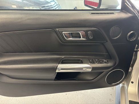 Used 2015 Ford Mustang GT Premium RWD image 27