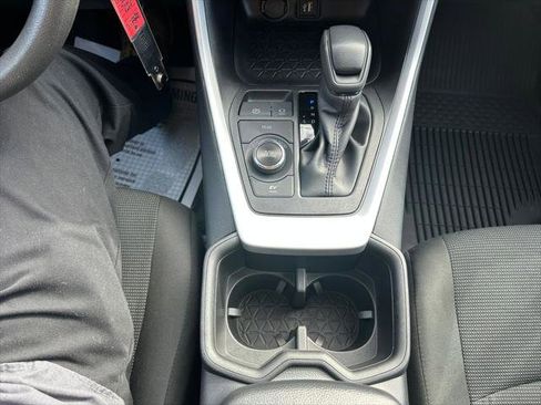 Certified 2025 Toyota RAV4 LE image 19