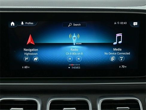 Used 2022 Mercedes-Benz GLS 450 4MATIC image 33