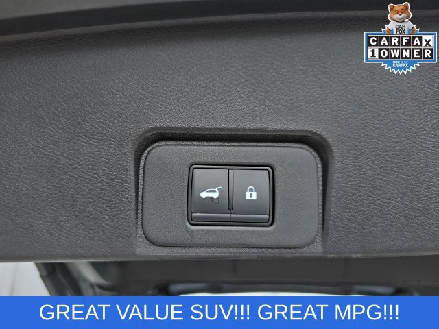 Used 2025 Nissan Rogue SV FWD image 19