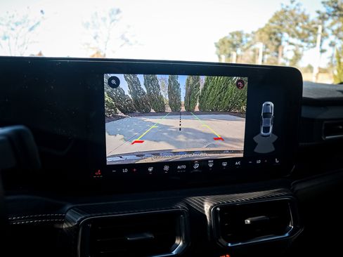 Used 2025 Ford Mustang Premium image 25