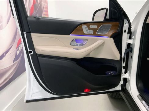 Used 2021 Mercedes-Benz GLE 350 4MATIC w/ Premium Package image 25