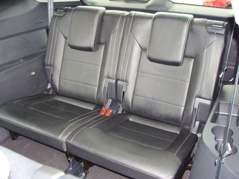 Used 2022 Volkswagen Atlas SE w/ Black Wheel Package image 9