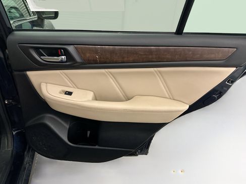 Used 2018 Subaru Outback 3.6R Limited image 33