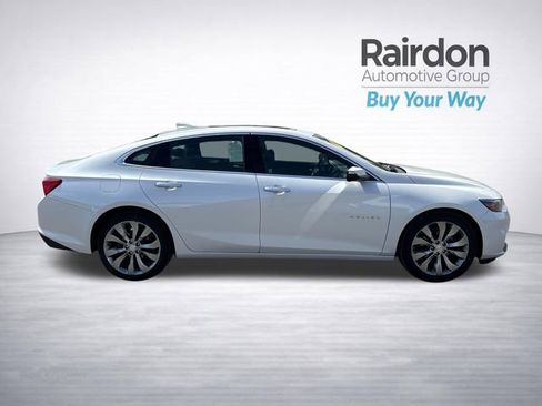 Used 2017 Chevrolet Malibu Premier w/ Premier Sun and Wheel Package FWD image 8