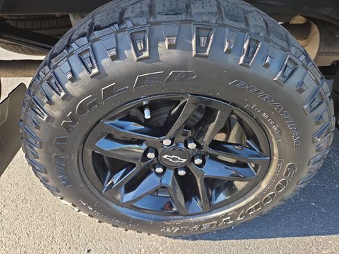 Used 2021 Chevrolet Silverado 1500 Custom Trail Boss w/ Realtree Special Edition AWD/4WD image 10