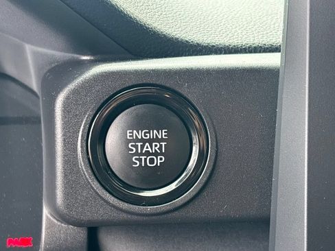Used 2025 Toyota Tacoma SR5 AWD/4WD image 19