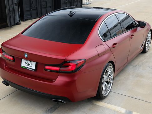 Used 2021 BMW 540i w/ Premium Package RWD image 15