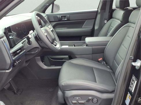 New 2026 Hyundai Santa Fe Calligraphy FWD image 9
