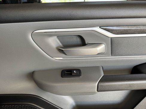 Used 2020 RAM 1500 Lone Star RWD image 36