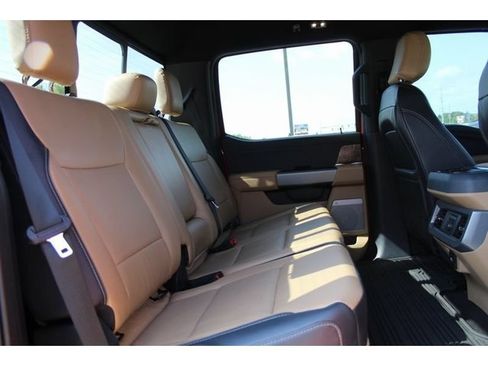 Used 2025 Ford F250 Lariat w/ Lariat Ultimate Package AWD/4WD image 18