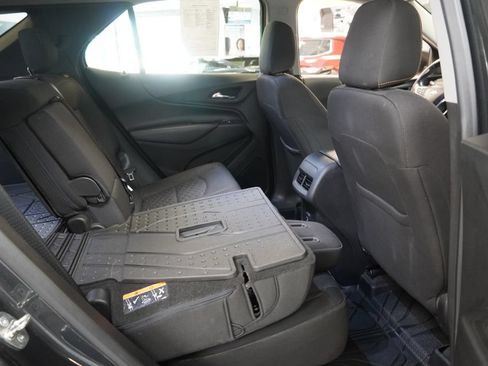 Used 2020 Chevrolet Equinox LT w/ Driver Convenience Package AWD/4WD image 34