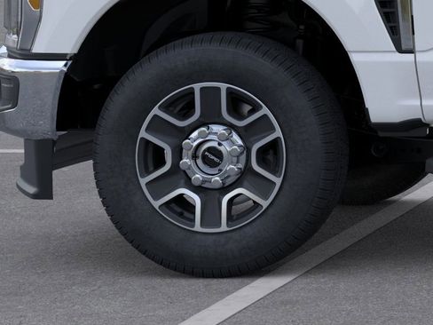 New 2025 Ford F250 XLT image 19