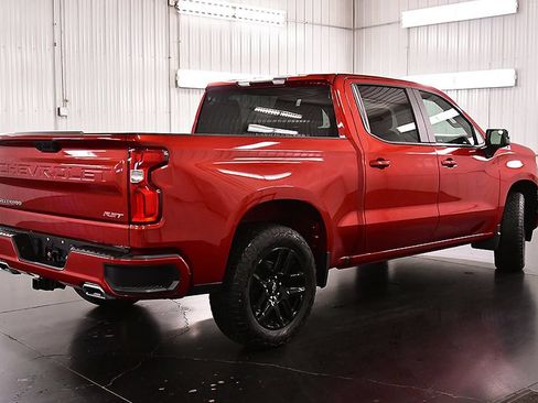 Used 2023 Chevrolet Silverado 1500 RST w/ Z71 Off-Road Package AWD/4WD image 7