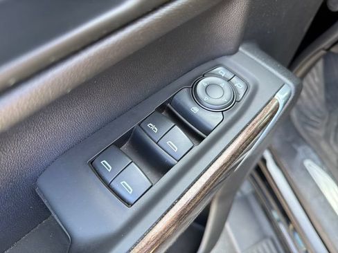 Used 2021 Chevrolet Silverado 1500 RST AWD/4WD image 14