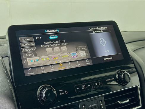 Used 2022 Nissan Armada SV w/ SV Appearance Package AWD/4WD image 31