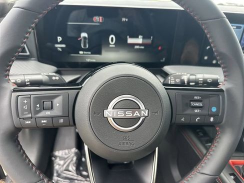 Used 2026 Nissan Kicks SR w/ Cold Weather Package FWD image 18