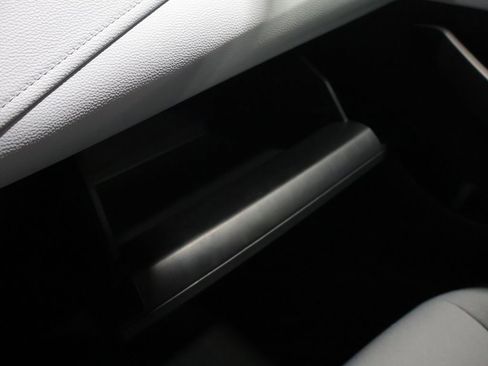 Certified 2024 Toyota Corolla SE FWD image 33