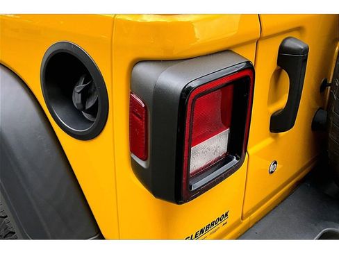 Used 2020 Jeep Wrangler Unlimited Sport S AWD/4WD image 35