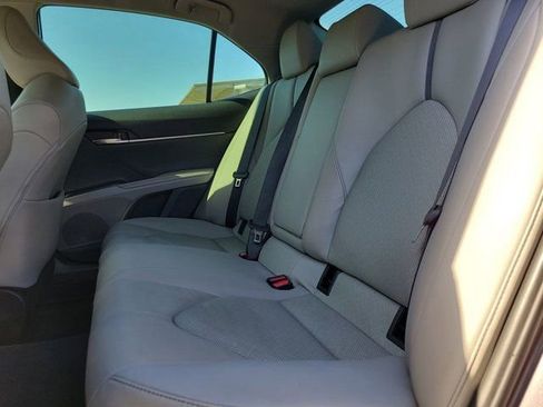 Used 2023 Toyota Camry XLE image 20