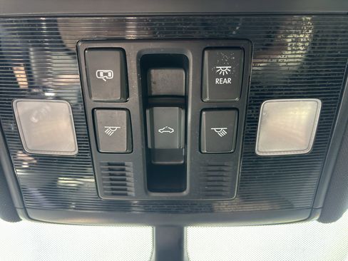 Used 2021 Volkswagen Jetta R-Line image 18